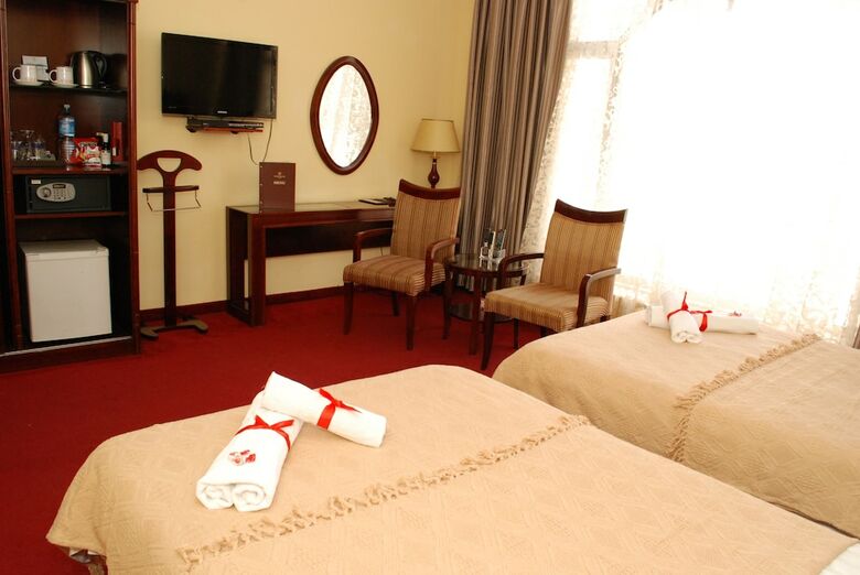 Planeta Inn Hotel