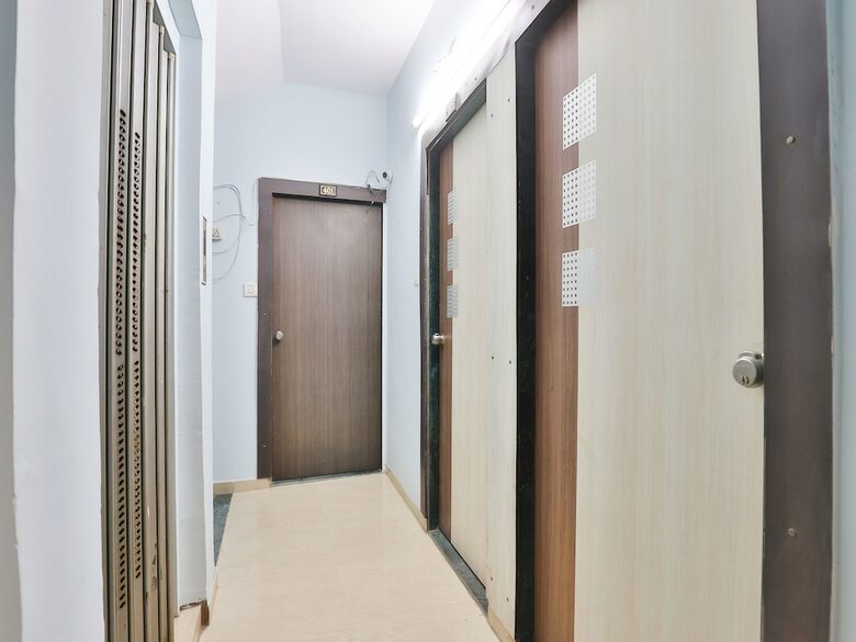 Oyo 16826 Hotel Marvel Inn
