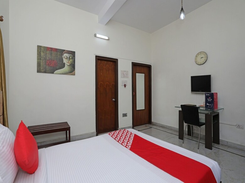 Hotel Oyo 1235 Salt Lake Sector 1