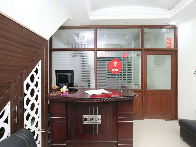 Oyo 16443 Hotel Jb