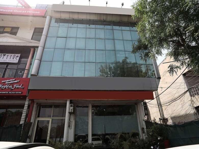 Hotel Oyo 14875 The Imperial Residency