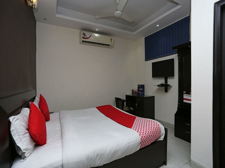 Oyo 16410 Hotel Retreet