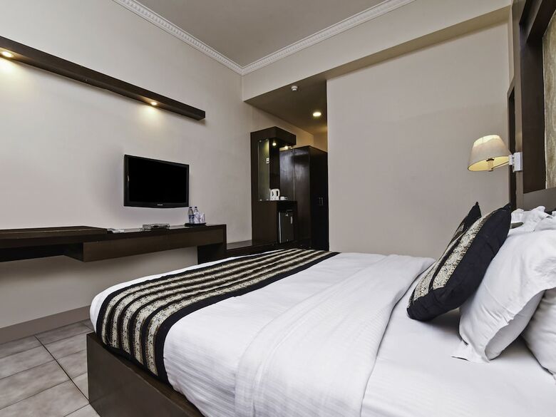 Oyo 16545 Hotel Kant