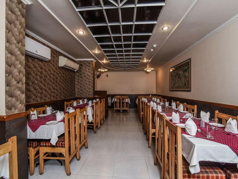 Oyo 16545 Hotel Kant