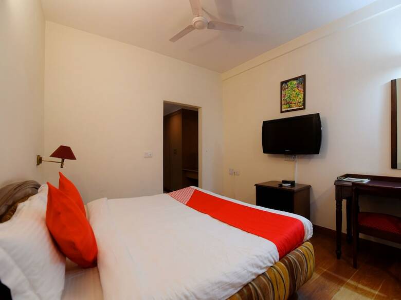Hotel Oyo 17097 Kenwood Resort
