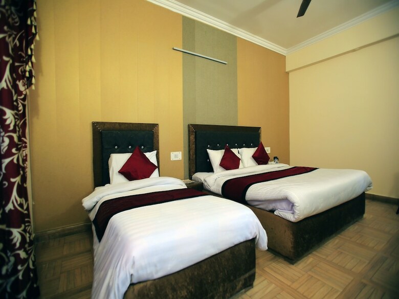 Apartamentos Oyo 13326 Gupta Palace