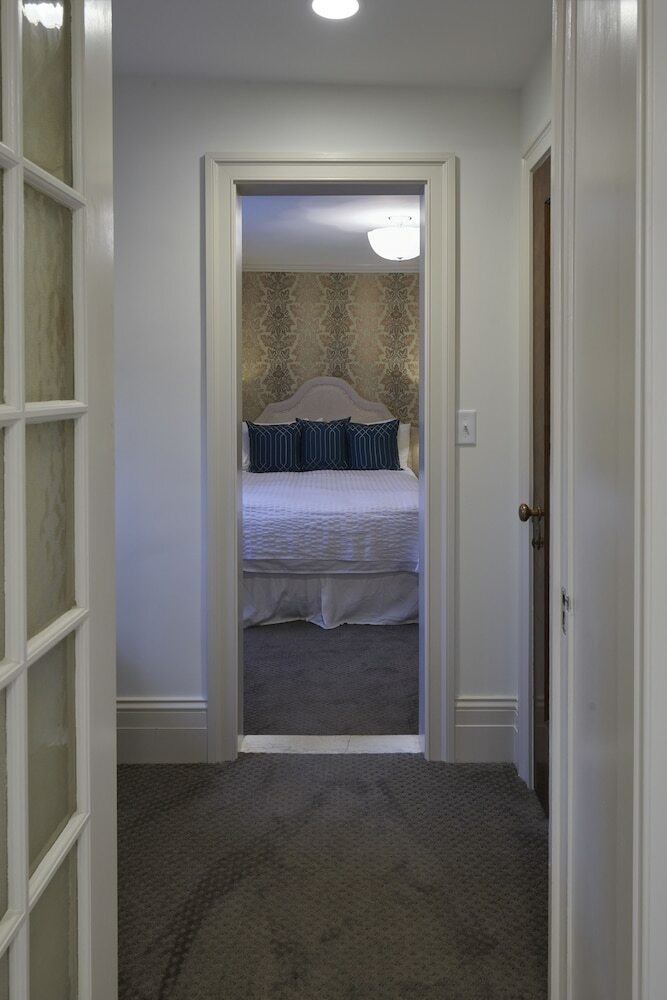 Hotel General Sutter Inn