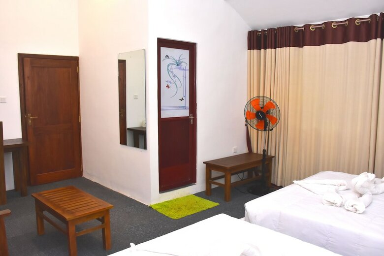 Hotel Nine Arch Holiday Resort