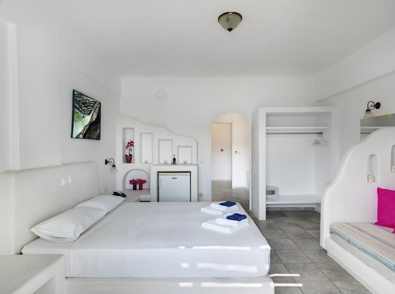Aloni Hotel
