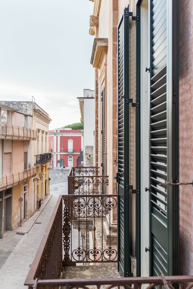 Palazzo Leuzzi B&B