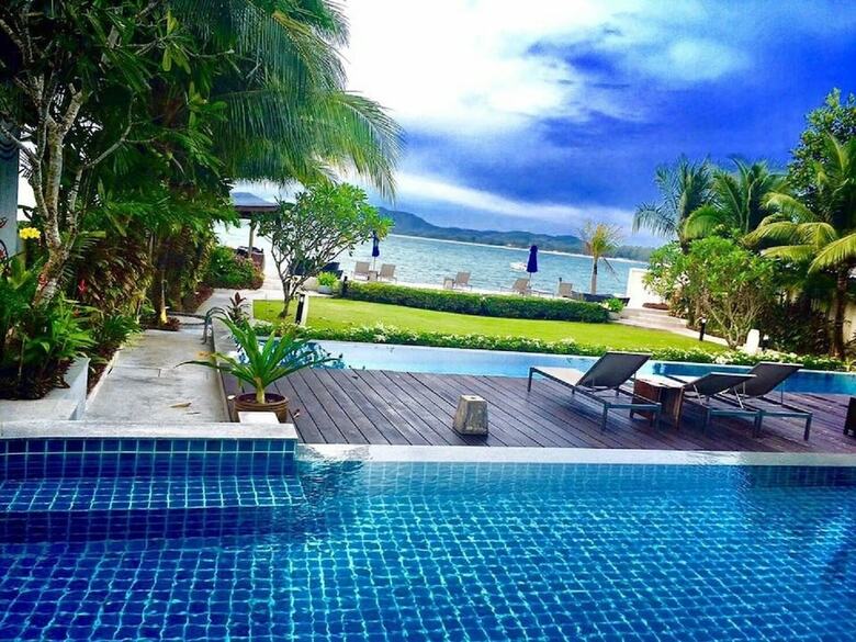 Aparthotel Beachfront Phuket Seaview Suites