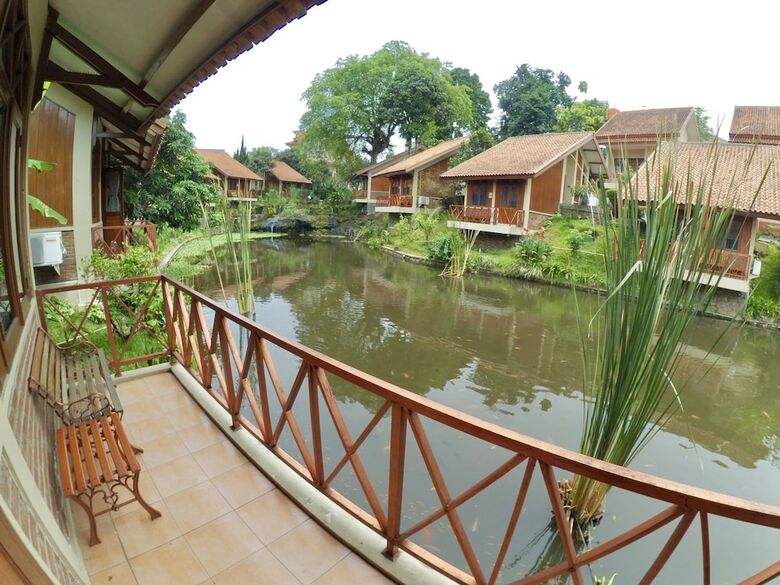 Ahadiat Hotel & Bungalow