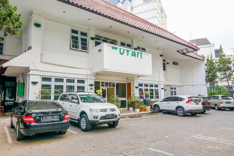 Oyo 1452 Hotel Utari