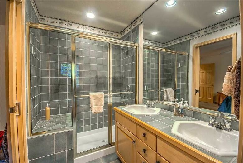 Dromore Chalet