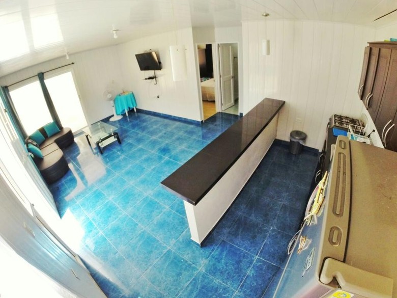 Zippy�s Sea View Apartment