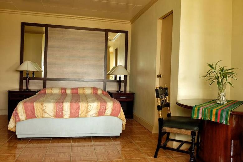 Hotel Playa Papagayo Beach Inn & Restaurant