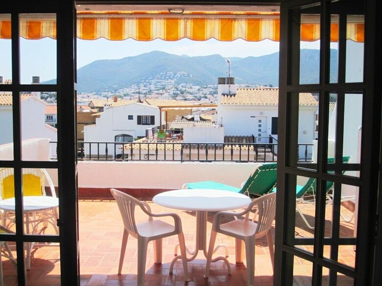 Apartamentos Atico Cerca De La Playa En Llan�a - 1096