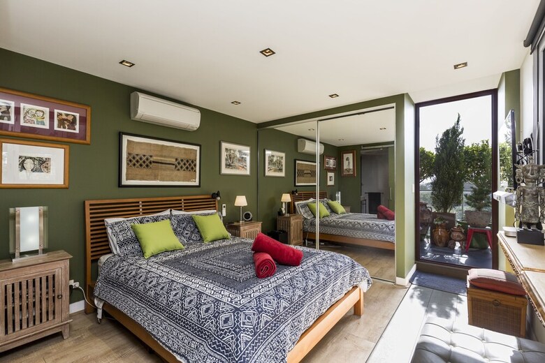 Waterloo Two Storey Garden Penthouse Apartment