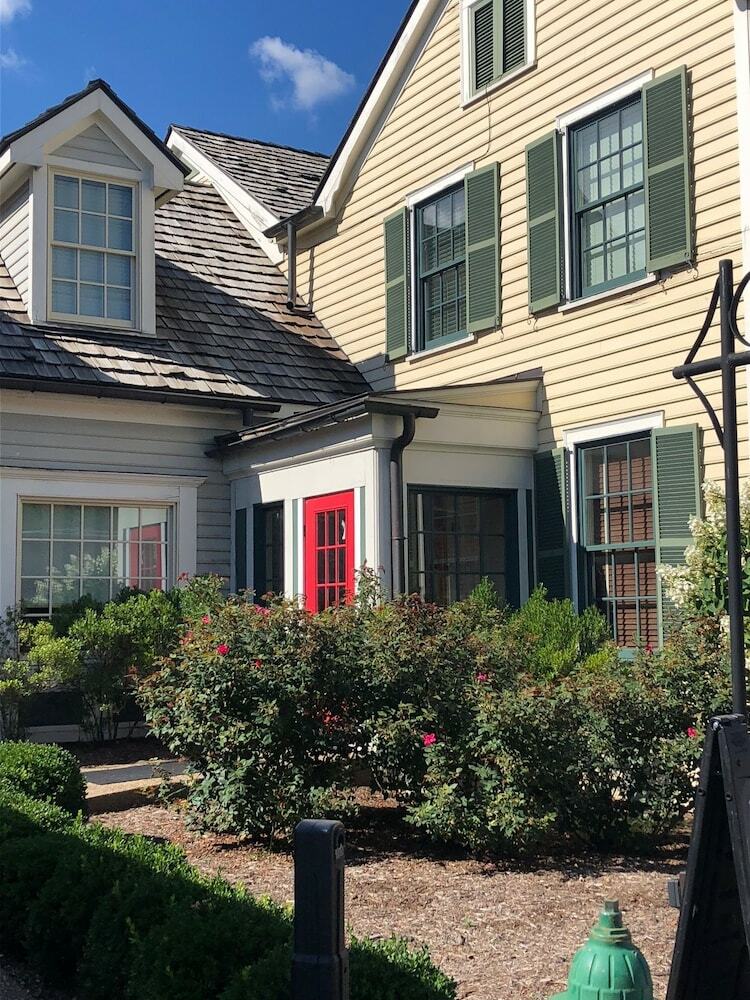 Apartamentos Howard's Creek Inn