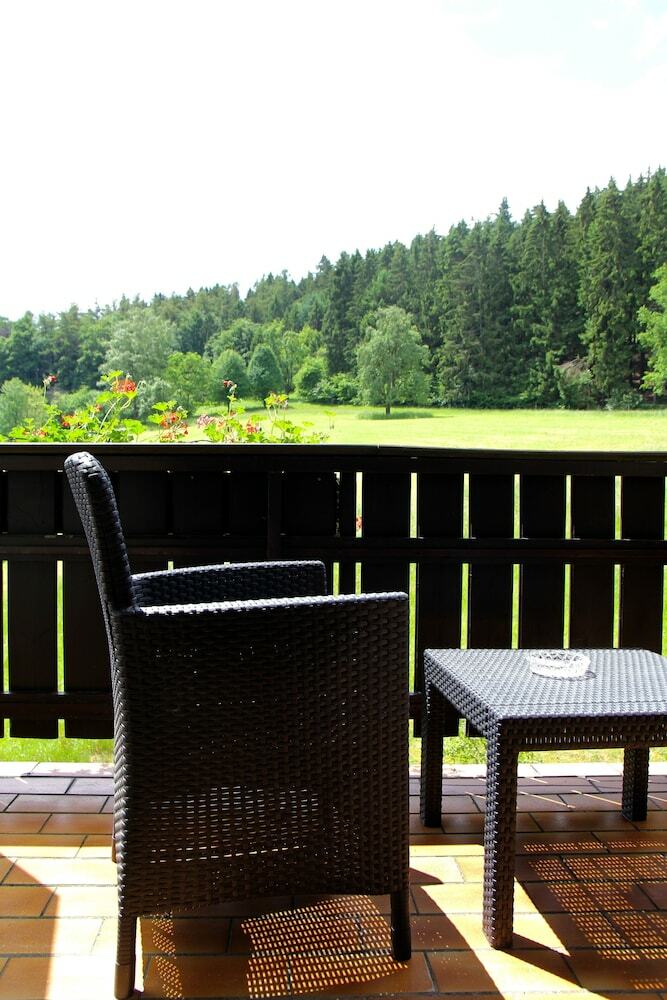 Hotel Gassbachtal & Nibelungen Caf�
