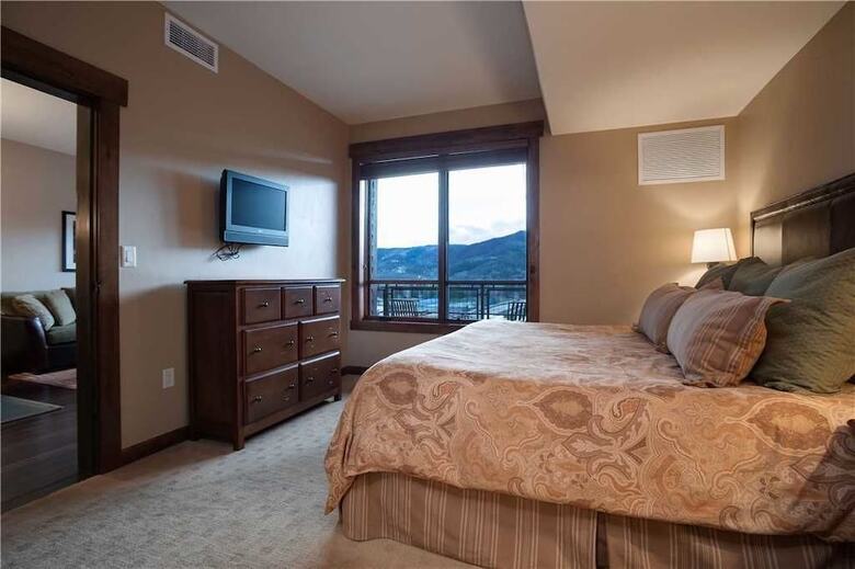 Trailhead Lodge 4106
