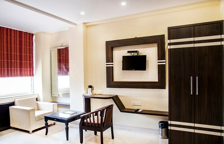 Hotel Dolphin International
