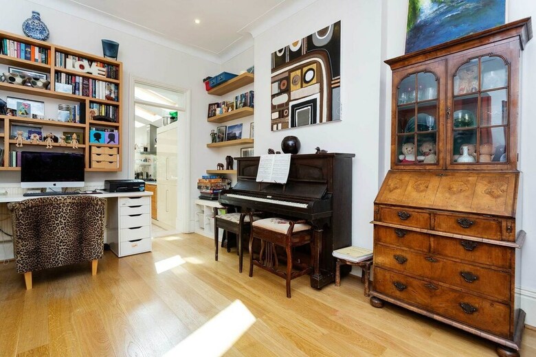 Chiswick Family Home