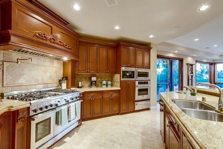 Tropical 5br La Jolla Retreat By Namastay