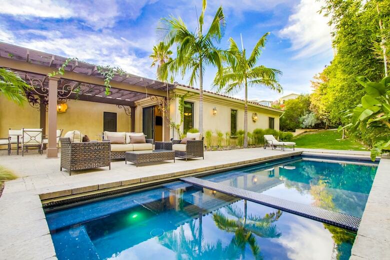Tropical 5br La Jolla Retreat By Namastay