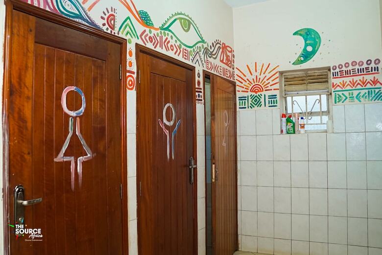 Hostal The Five Horsemen Uganda Ltd - Hostel
