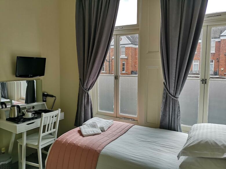 Dawson House Hotel