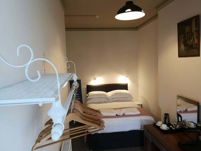 Dawson House Hotel