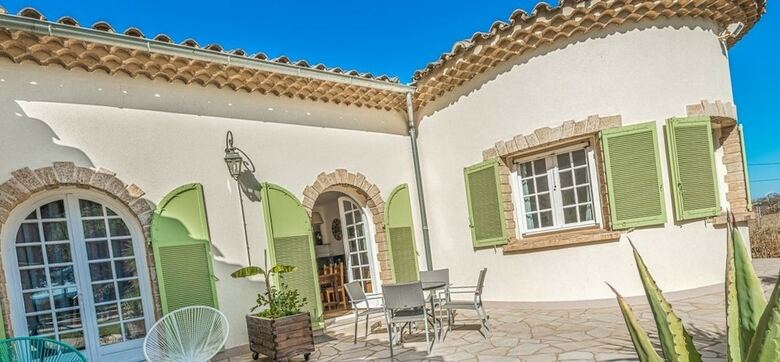 Villa B&B Via Domitia G�te