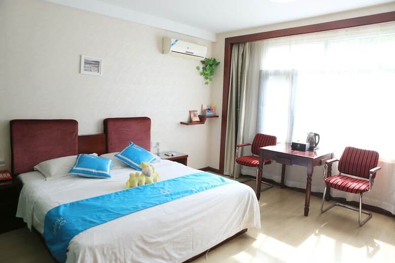 Ezhou Red Sun Grand Hotel
