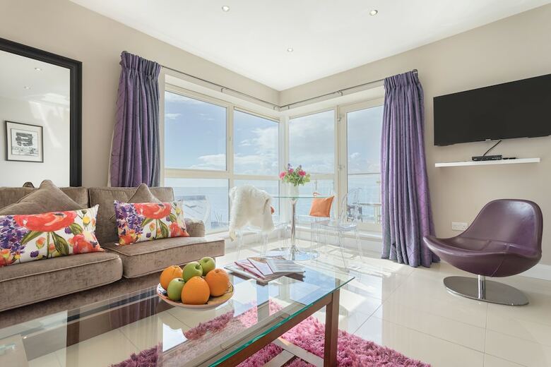 Jameson Court Self Catering Apartments