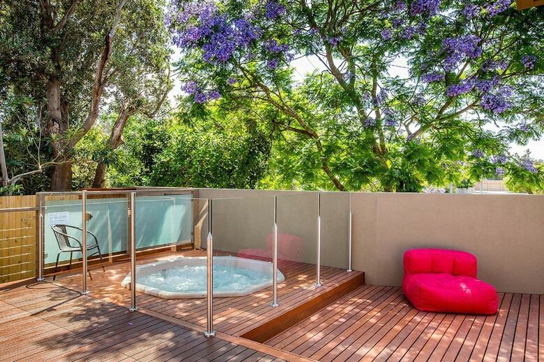Broadwater By The Beach - With Heated Outdoor Spa