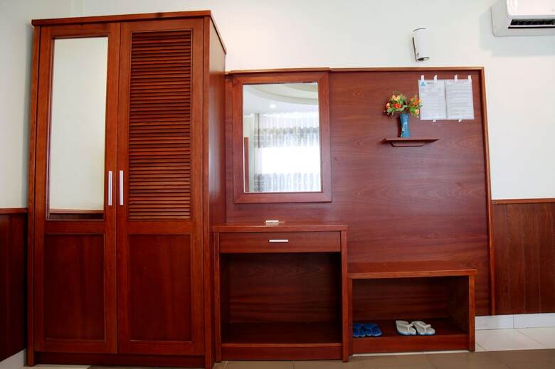 Tran Long Binh Duong Hotel