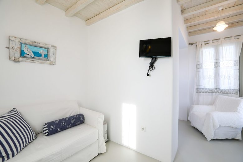Anthi House