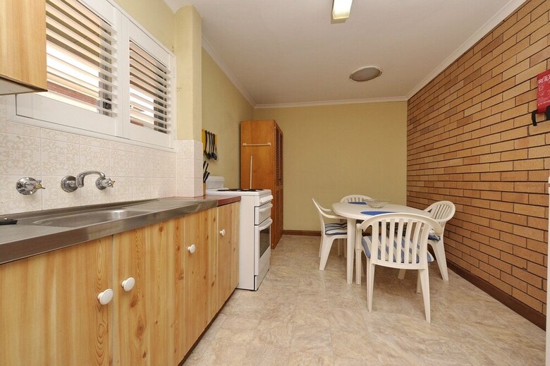 Tonella Crt Unit 6 - Shoal Bay