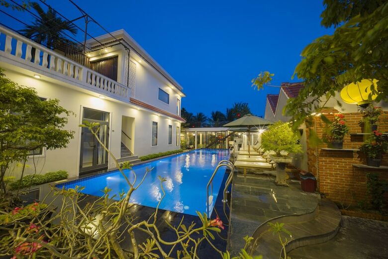 Hotel River Waves Villa