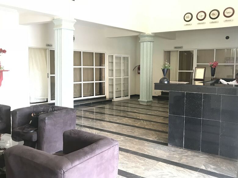 Meadway Luxury Hotels