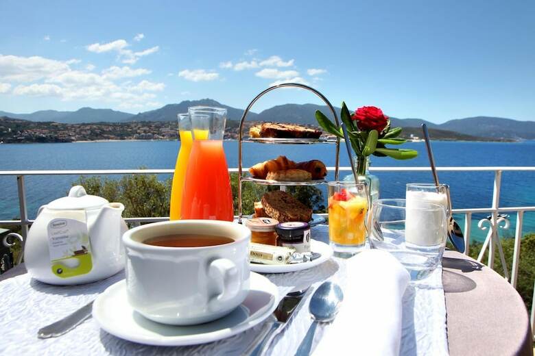Bed & Breakfast Mavilla Akwaba
