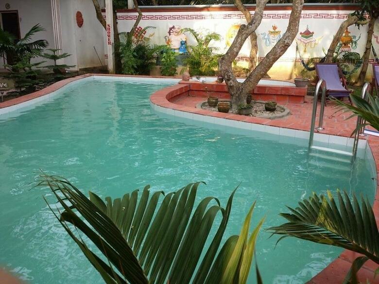 Hotel Happy Family Guesthouse