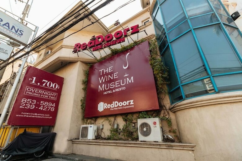 Hotel Reddoorz Plus @ Tayuman Manila