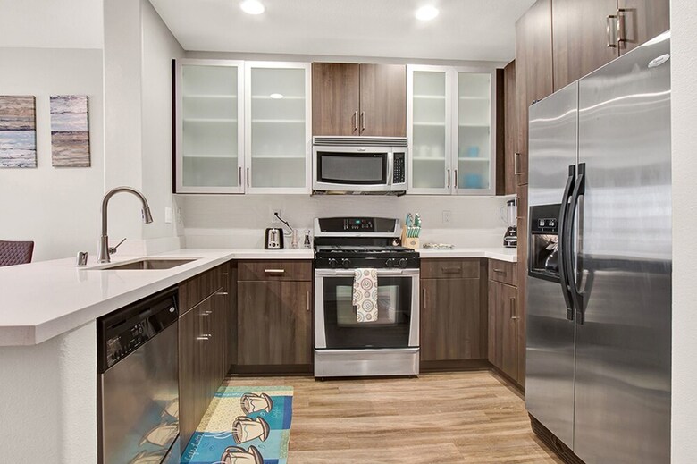 Aparthotel Downtown La Fully Furnished Apartments