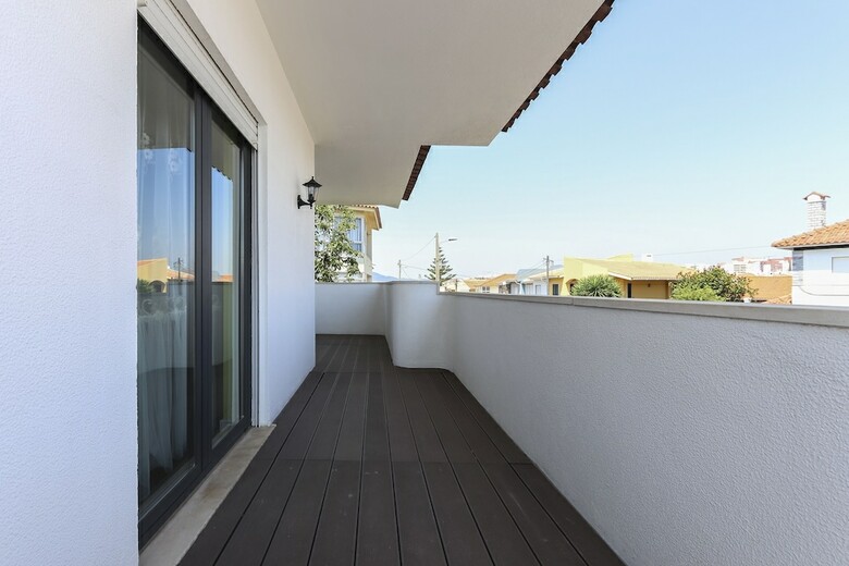 Parede Villa With Pool By Homing