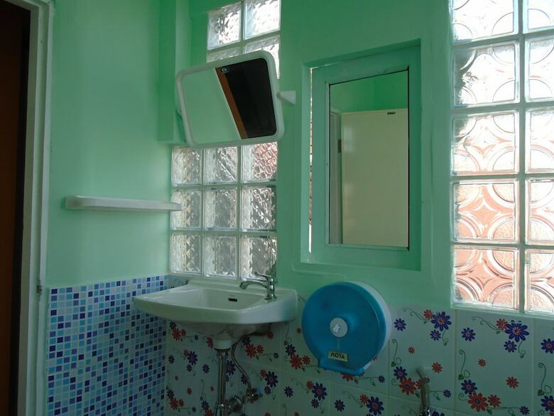 Hostal Panda Hostel Phuket - Adults Only