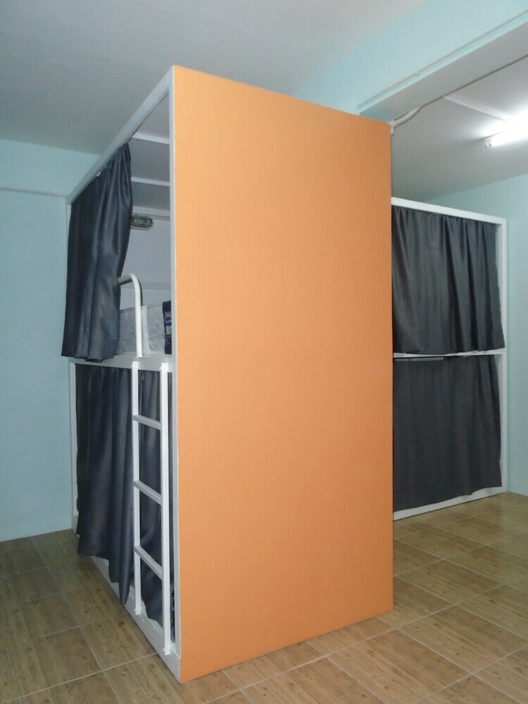 Hostal Panda Hostel Phuket - Adults Only