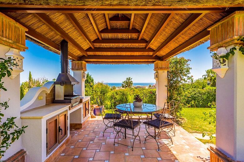 Oleholidays Villa Marques Junto A Golf Y Hotel Villa Padierna
