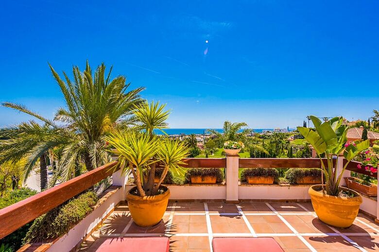 Oleholidays Villa Marques Junto A Golf Y Hotel Villa Padierna
